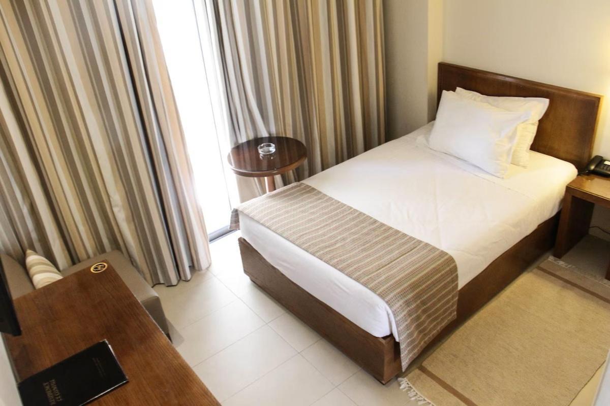 Hotel Le Consul 3*