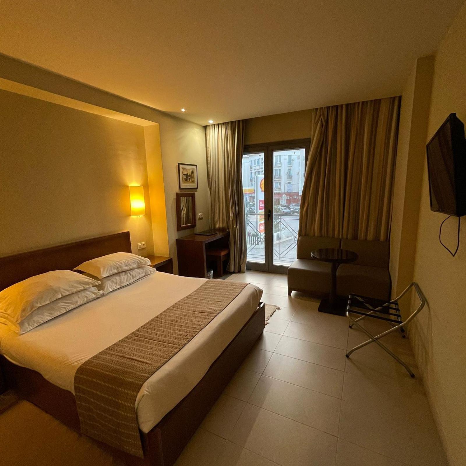 Hotel Le Consul 3*