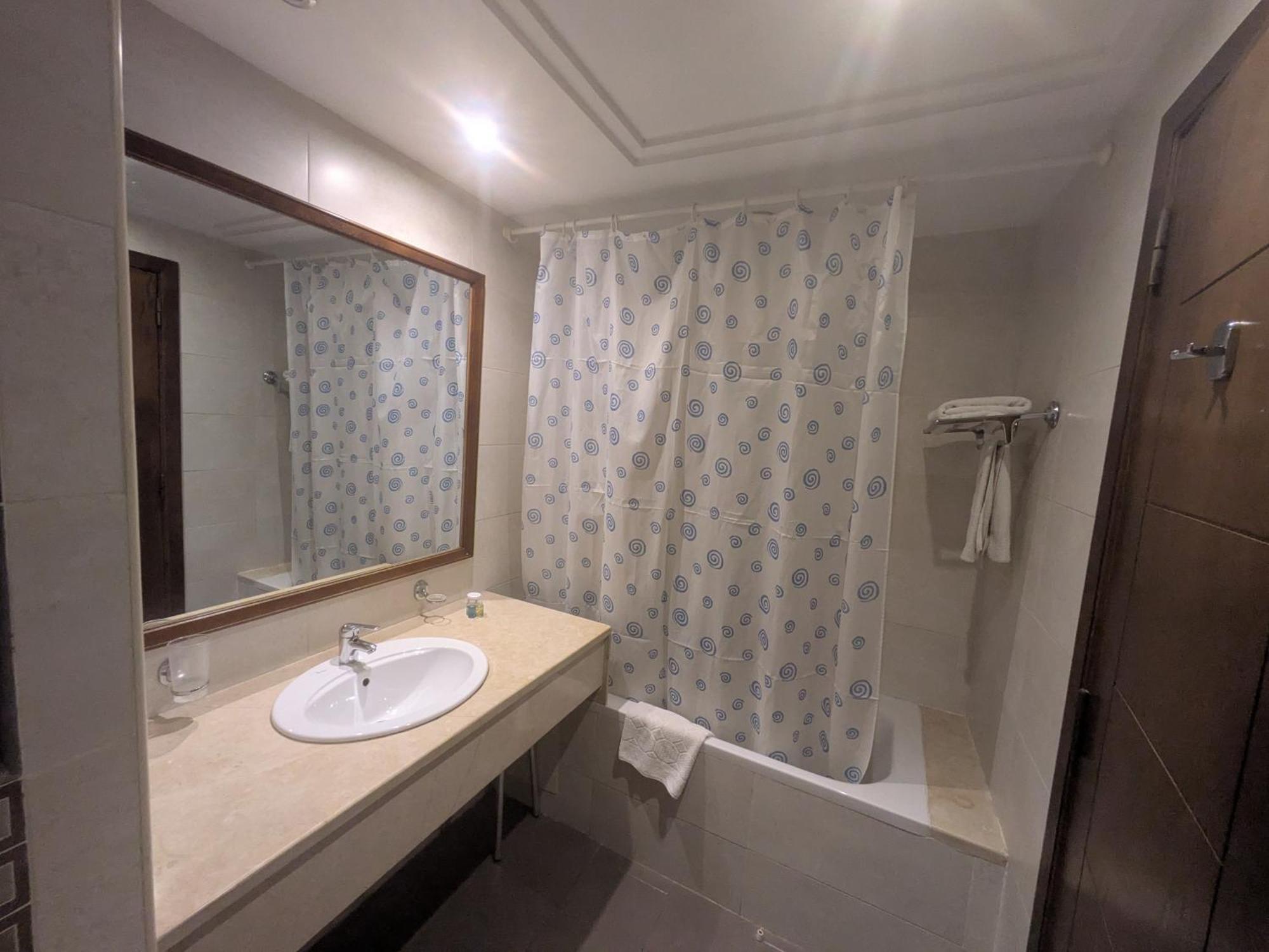 Le Consul Hotel 3*